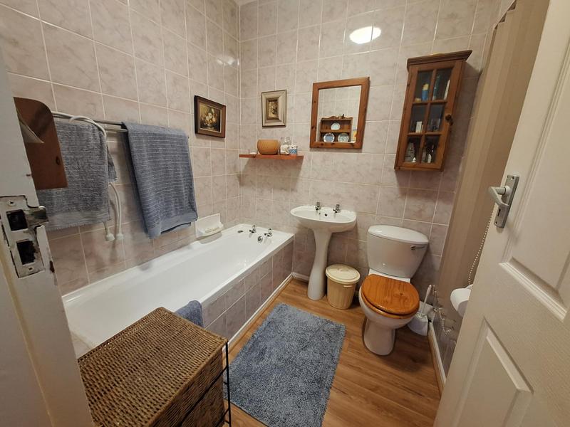 2 Bedroom Property for Sale in Hartenbos Western Cape